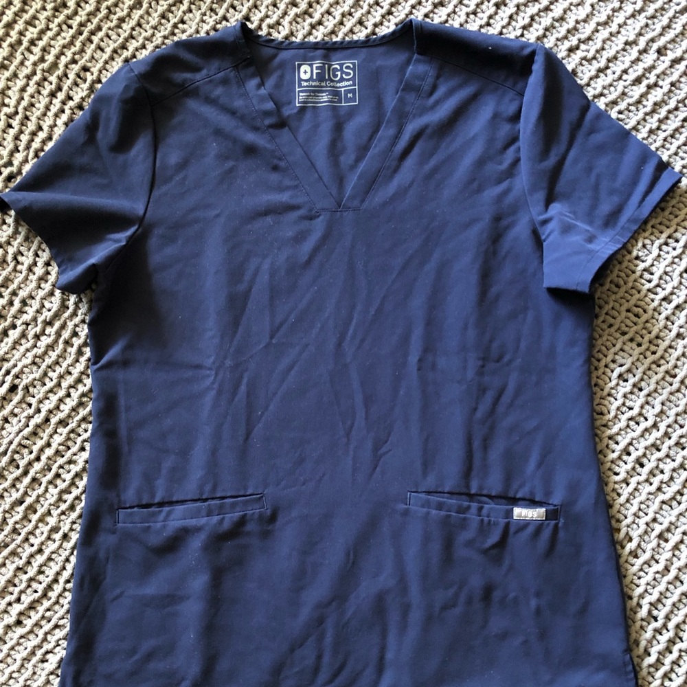 Figs Scrub top